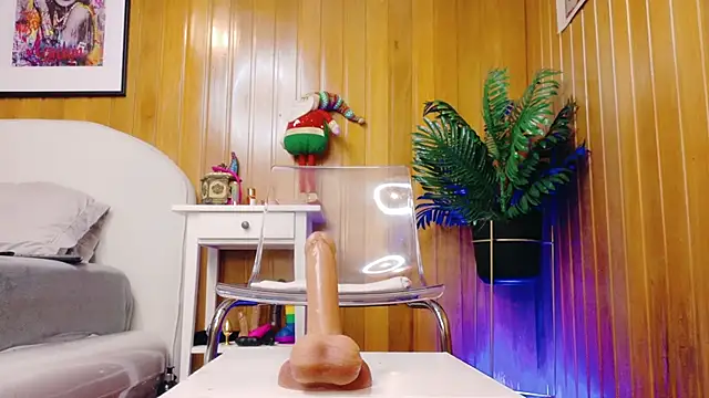 Zafiro Gem  online show from 12/13/25, 09:20