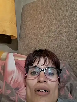 Snapshot of culitobosterook chatting on 09/27/25, 06:02 culitobosterook online show from 09/27/25, 06:02