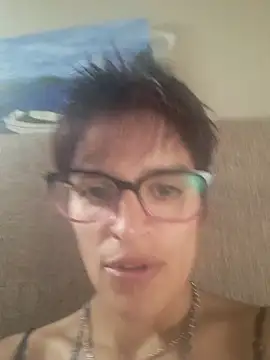 Snapshot of culitobosterook chatting on 10/15/25, 10:59 culitobosterook online show from 10/15/25, 10:59