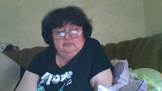 MilaSky5303 online show from 11/11/25, 12:05