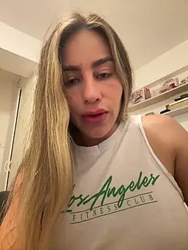 Snapshot of RealThaliana chatting on 11/03/25, 12:13 RealThaliana online show from 11/03/25, 12:13