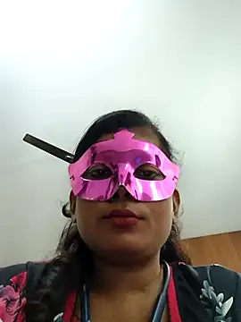 your chandni04 online show from 10/24/25, 08:00