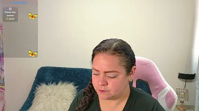 Miss Adriana01 online show from 02/11/26, 01:05