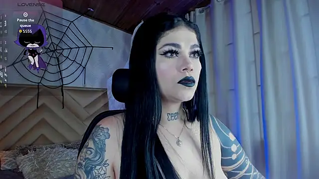  raven black online show from 10/17/25, 02:41