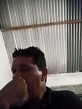 Snapshot of colombiano198720 chatting on 09/23/25, 12:30 colombiano198720 online show from 09/23/25, 12:30