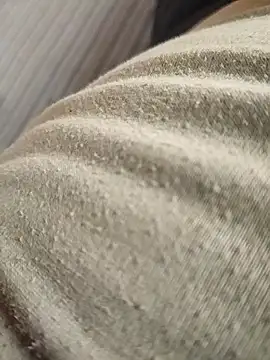 Snapshot of colombiano198720 chatting on 10/06/25, 06:27 colombiano198720 online show from 10/06/25, 06:27