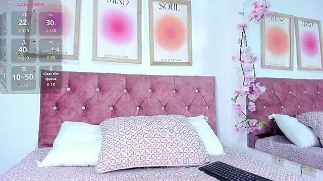 GabiHills online show from 12/15/25, 07:18