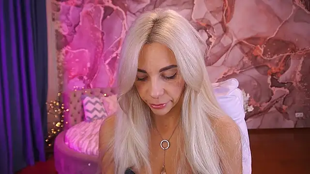 BellaRayyy online show from 10/26/25, 02:01