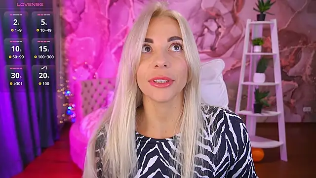 BellaRayyy online show from 11/07/25, 02:39