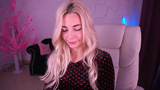 BellaRayyy online show from 01/14/26, 07:14