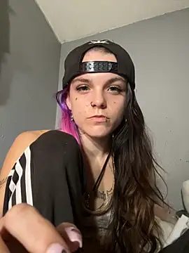 Snapshot of ittybittymeryssa chatting on 11/08/25, 11:10 ittybittymeryssa online show from 11/08/25, 11:10