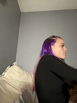 Snapshot of ittybittymeryssa chatting on 11/11/25, 08:42 ittybittymeryssa online show from 11/11/25, 08:42