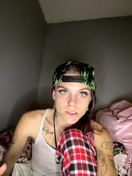 Snapshot of ittybittymeryssa chatting on 11/17/25, 06:14 ittybittymeryssa online show from 11/17/25, 06:14