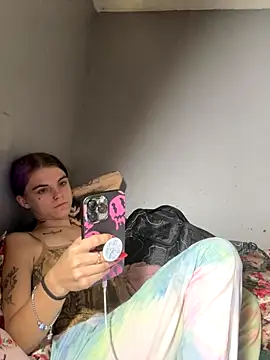 Snapshot of ittybittymeryssa chatting on 11/21/25, 11:58 ittybittymeryssa online show from 11/21/25, 11:58