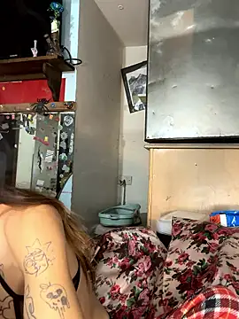 Snapshot of ittybittymeryssa chatting on 11/27/25, 12:46 ittybittymeryssa online show from 11/27/25, 12:46