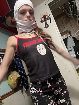 Snapshot of ittybittymeryssa chatting on 12/14/25, 03:28 ittybittymeryssa online show from 12/14/25, 03:28