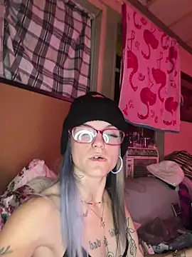 Snapshot of ittybittymeryssa chatting on 02/14/26, 05:37 ittybittymeryssa online show from 02/14/26, 05:37