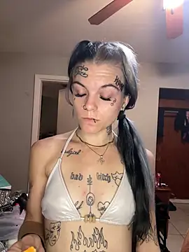 Snapshot of ittybittymeryssa chatting on 03/10/26, 10:31 ittybittymeryssa online show from 03/10/26, 10:31