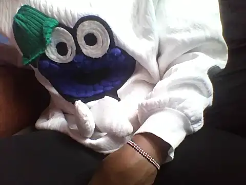 Moongodessy online show from 10/14/25, 01:56