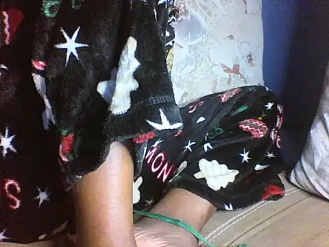 Moongodessy online show from 12/21/25, 02:57