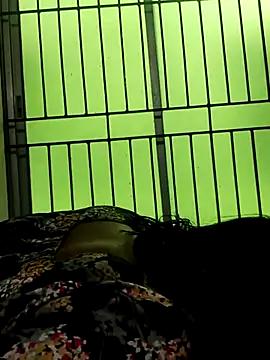 humtum2254 online show from 11/30/25, 03:54