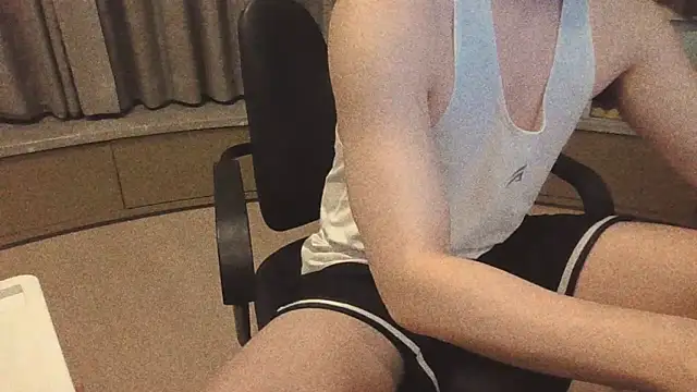 Snapshot of msk2004_06 chatting on 05/29/26, 03:21 msk2004 06 online show from 05/29/26, 03:21
