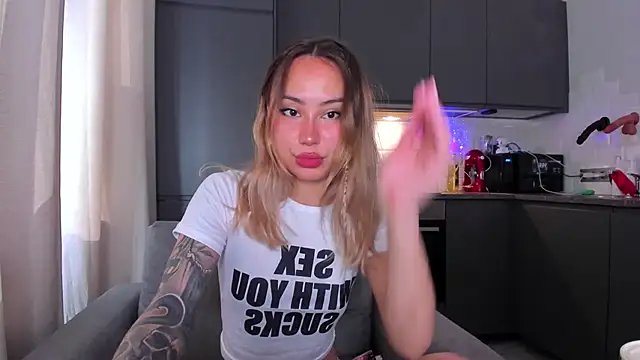 baobei03 online show from 09/12/25, 09:31