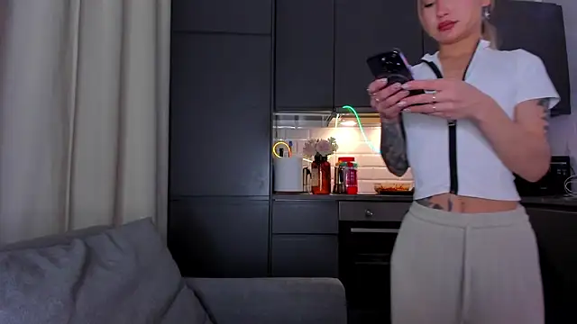 baobei03 online show from 11/27/25, 01:02