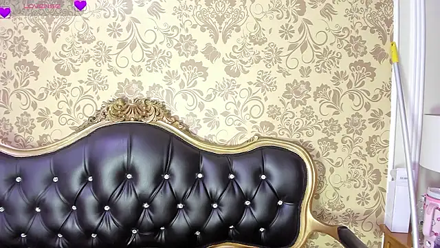 JulitPink online show from 03/08/26, 02:04