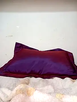 linalolo 12 online show from 04/15/26, 11:05