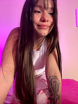 Alisha Olsen  online show from 11/03/25, 05:09