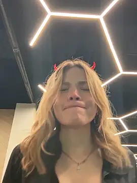 SMELLSEX online show from 10/30/25, 06:30