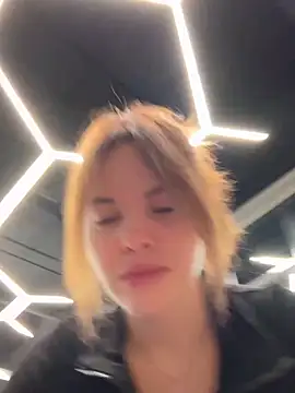 Snapshot of SMELLSEX chatting on 03/03/26, 06:25 SMELLSEX online show from 03/03/26, 06:25