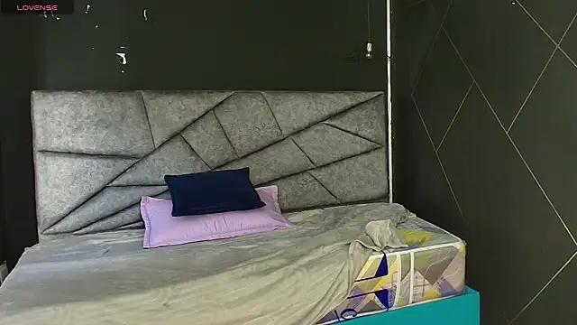 LiaMonroee  online show from 11/09/25, 11:52