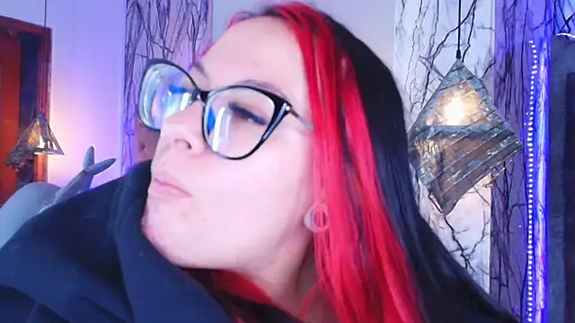 Zami Escobar of online show from 03/19/26, 06:34