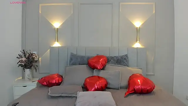 victoria bourne online show from 02/16/26, 07:10