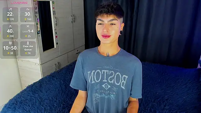 Dark luckyyy online show from 09/19/25, 10:54