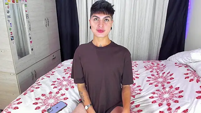 Dark luckyyy online show from 12/23/25, 01:14