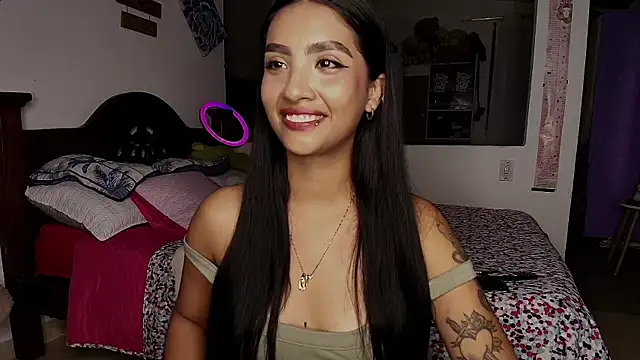 mia yireth online show from 09/18/25, 12:34