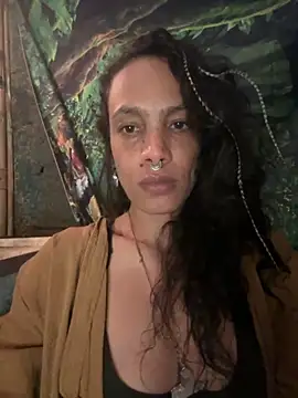 Snapshot of Heraaah chatting on 10/15/25, 02:22 Heraaah online show from 10/15/25, 02:22