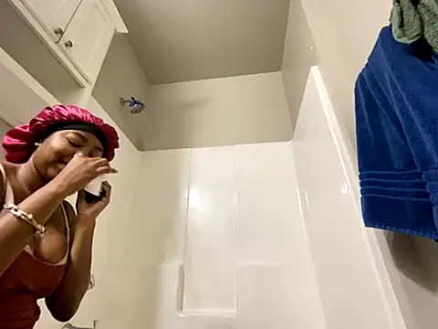 princesslivv online show from 09/21/25, 07:48