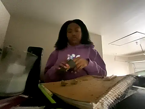 princesslivv online show from 10/25/25, 07:08