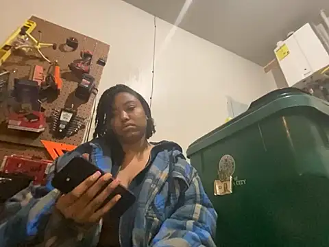 princesslivv online show from 11/24/25, 04:12