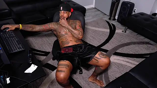 SLANGONDEMHOES online show from 02/04/26, 01:17