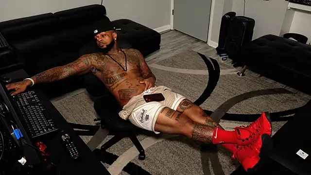 SLANGONDEMHOES online show from 02/10/26, 09:19