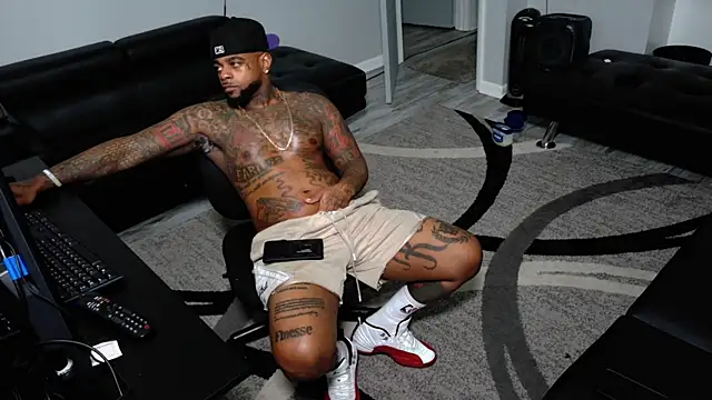 SLANGONDEMHOES online show from 02/12/26, 06:58