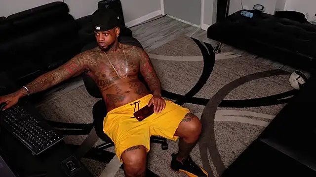 SLANGONDEMHOES online show from 03/19/26, 07:18