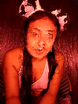 Snapshot of candybombom@xh chatting on 09/25/25, 03:21 candybombomxh online show from 09/25/25, 03:21