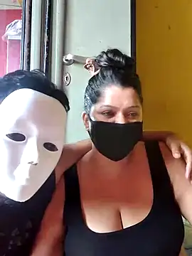 Hottie couple69 online show from 09/17/25, 08:05