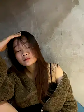 Hinne07 online show from 11/18/25, 12:27